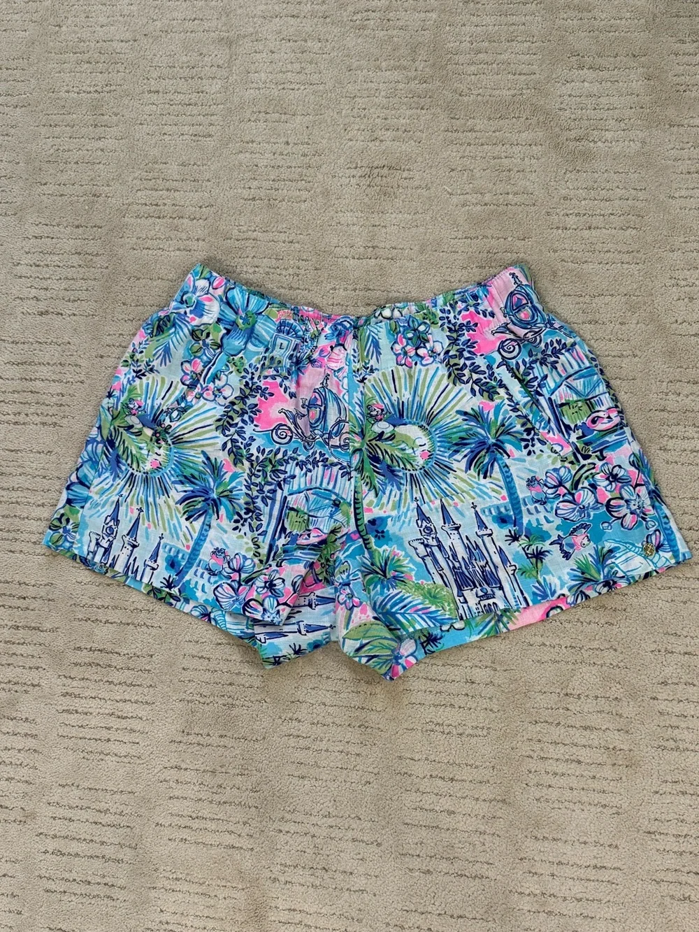Lilly Pulitzer Disney Cinderella Women’s Linen shorts - Picture 1 of 6